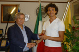 Giuliano Callegari, compie la traversata dello stretto di Messina Giuliano Callegari, compie la traversata dello stretto di Messina